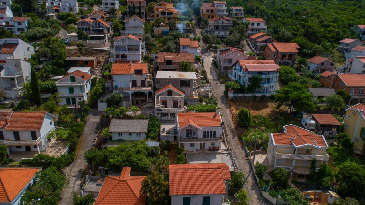 Ari Apartments Krasići Ngoại thất bức ảnh